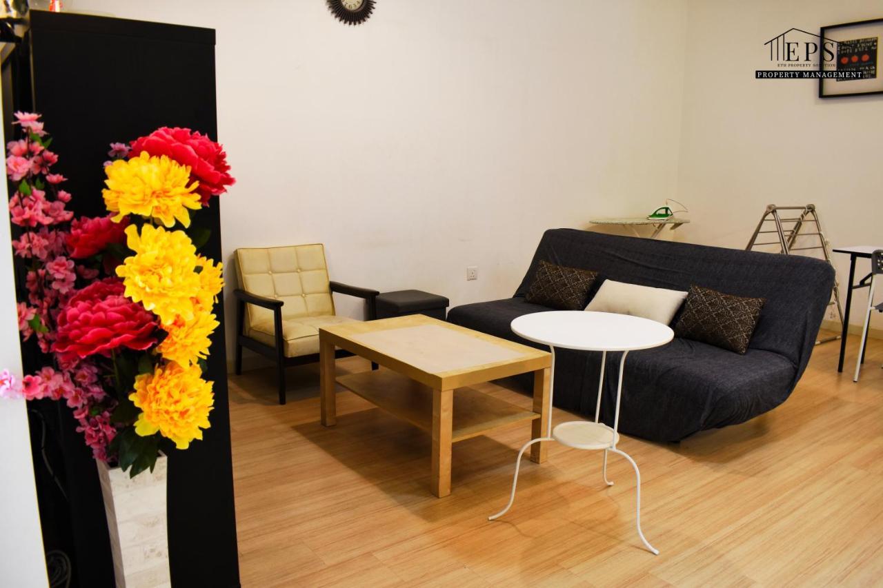 USJ One HomeStay @ Subang HomeStay Subang Jaya Bagian luar foto